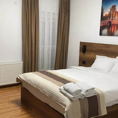 Hotel Bici *